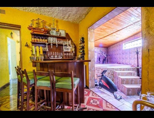 5 BEDROOM HOUSE FOR SALE IN LENASIA SOUTH